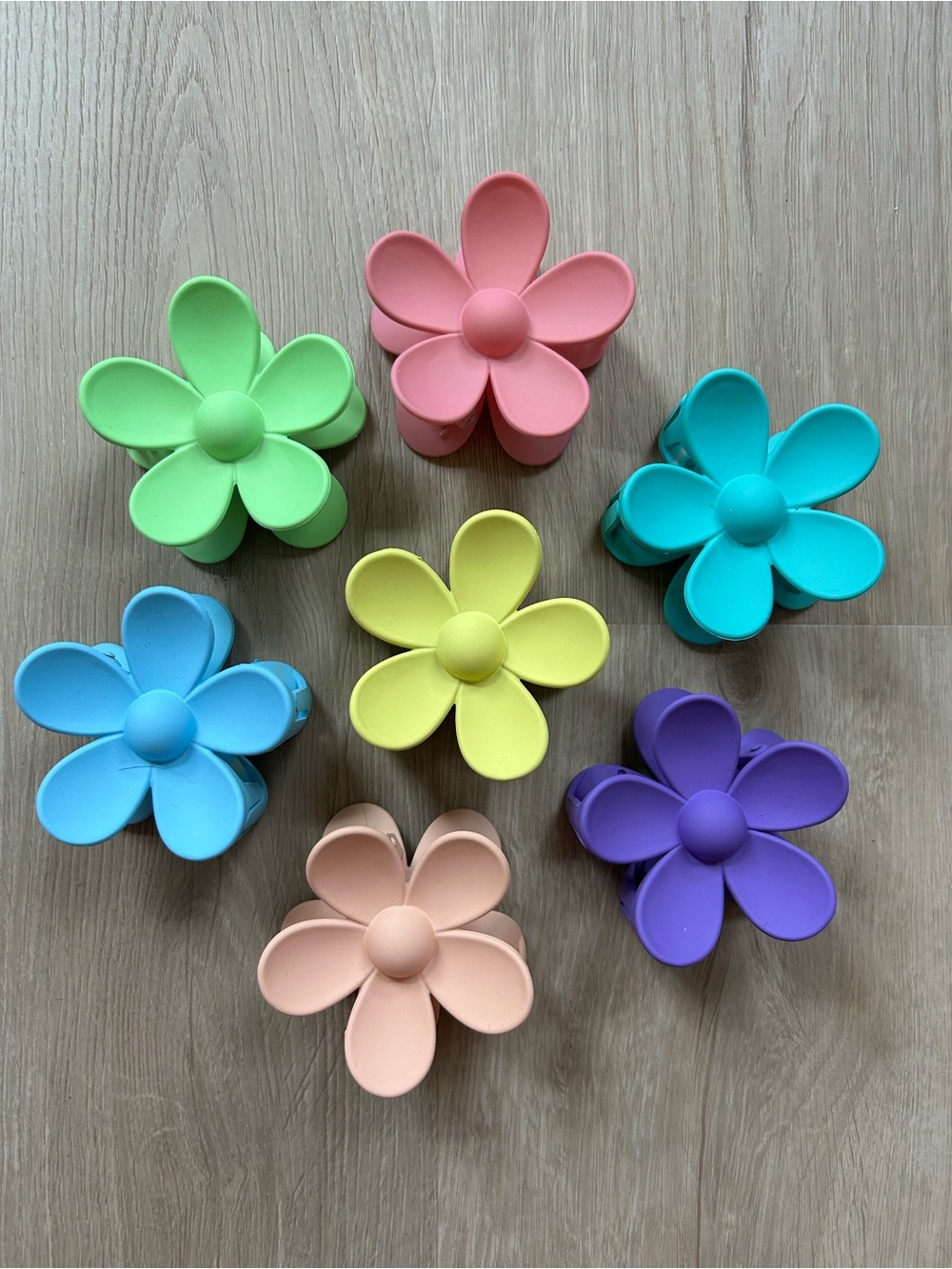 Bouquet of 7 Flower Hair Clips in Pink Blue Yellow Green Peach Purple 🌸